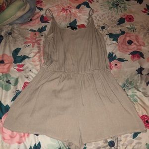 Romper never worn